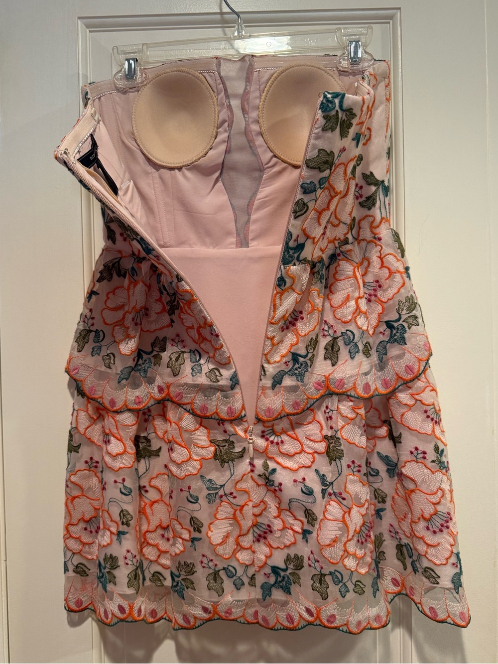 BCBG MaxAzria Women’s Floral Strapless Mini Dress - Picture 6 of 12